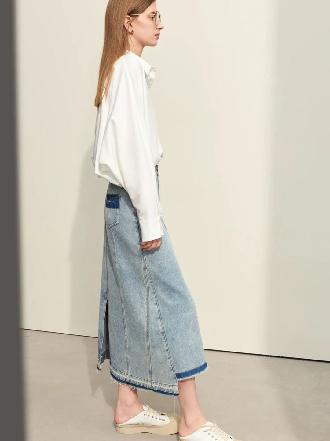 A-line denim skirt with ripped hem 2