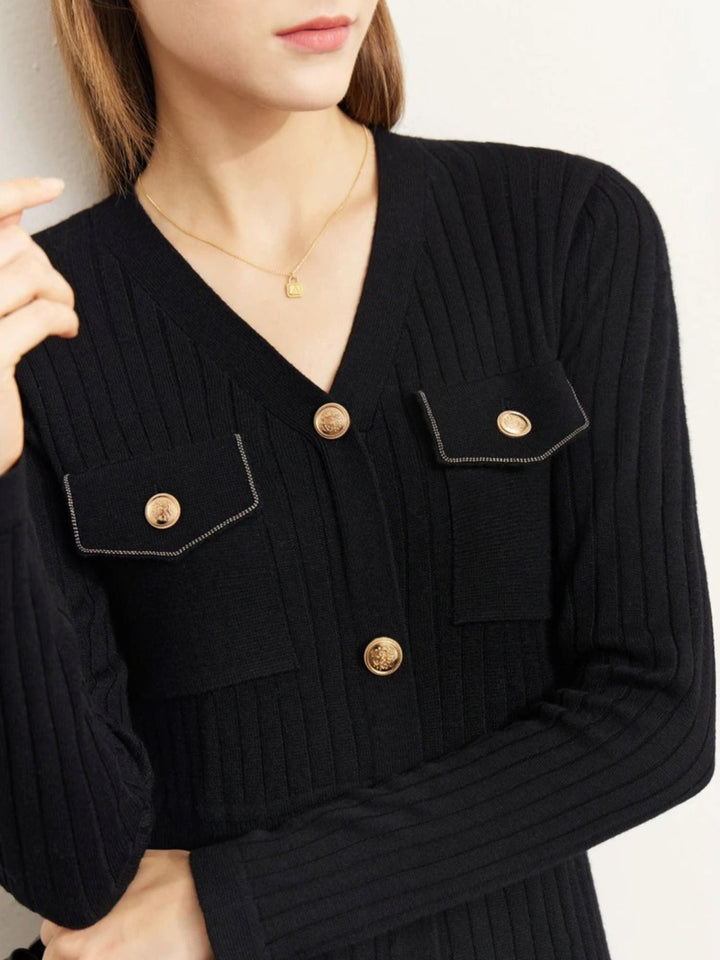 A-line knit dress with V-neck and button details 3