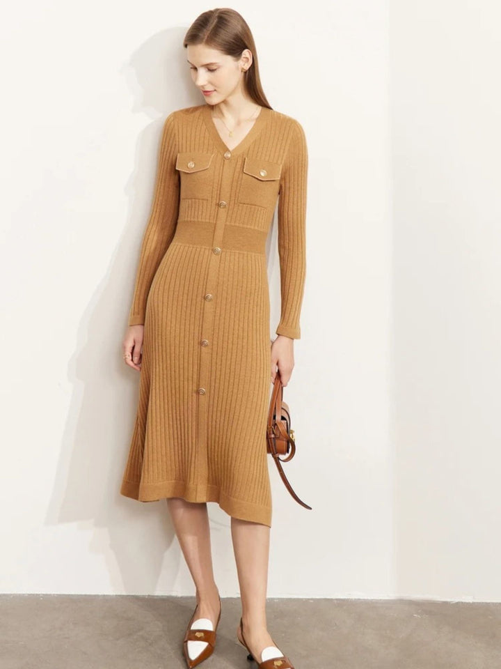 A-line knit dress with V-neck and button details 5