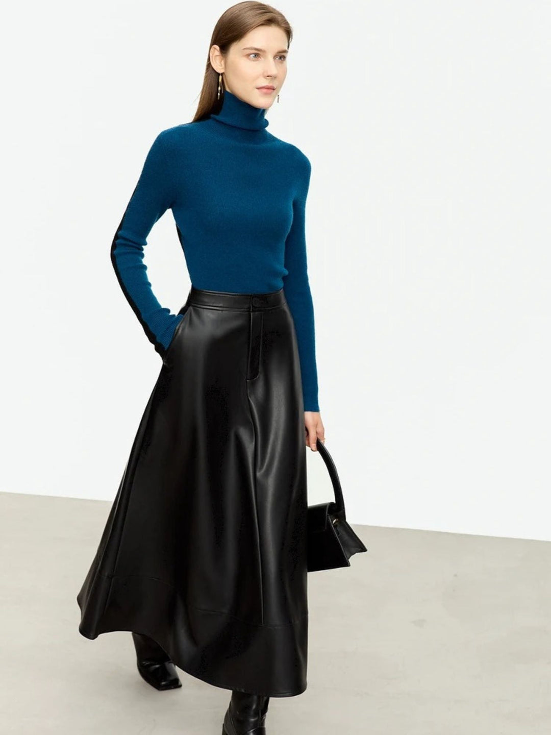 A-line leather skirt with button 0