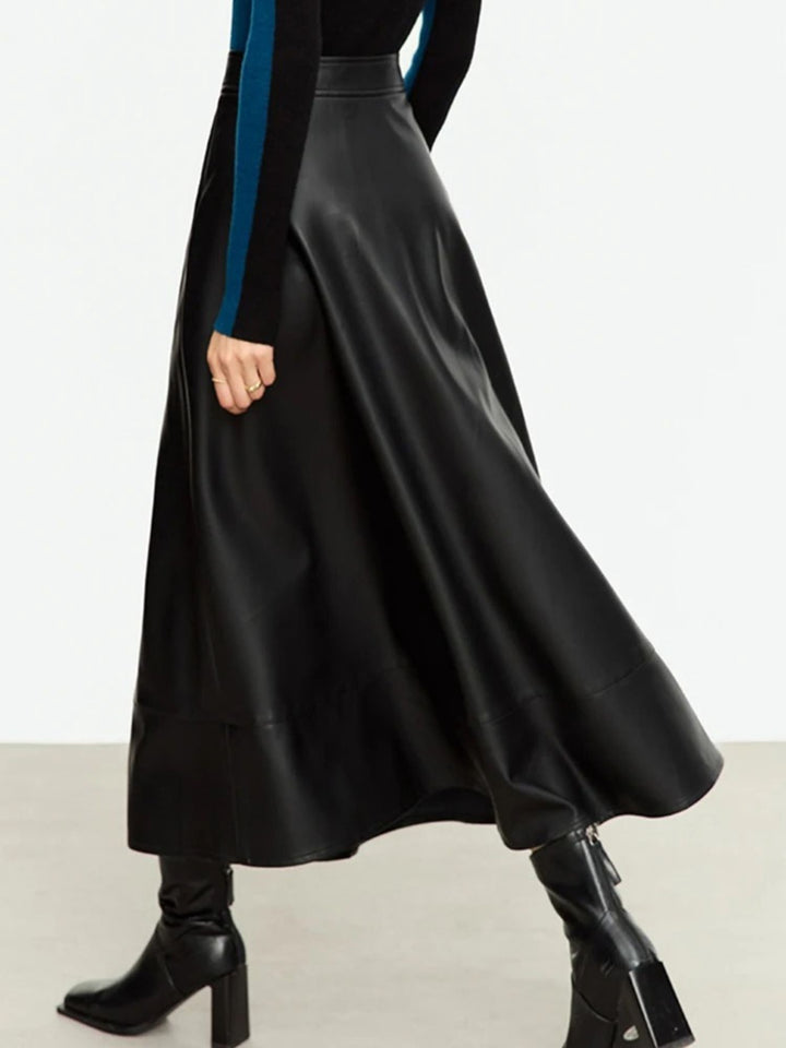 A-line leather skirt with button 3