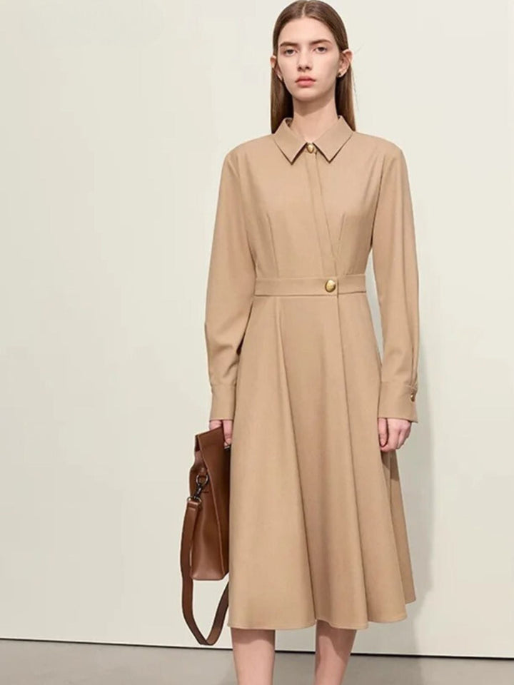 Asymmetric knee-length dress with metal buckle belt 1