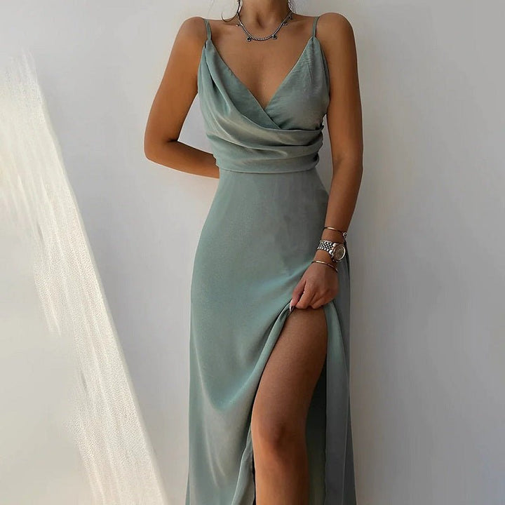 Barbara | Maxi dress – Seductive V-neck, elegant design 2