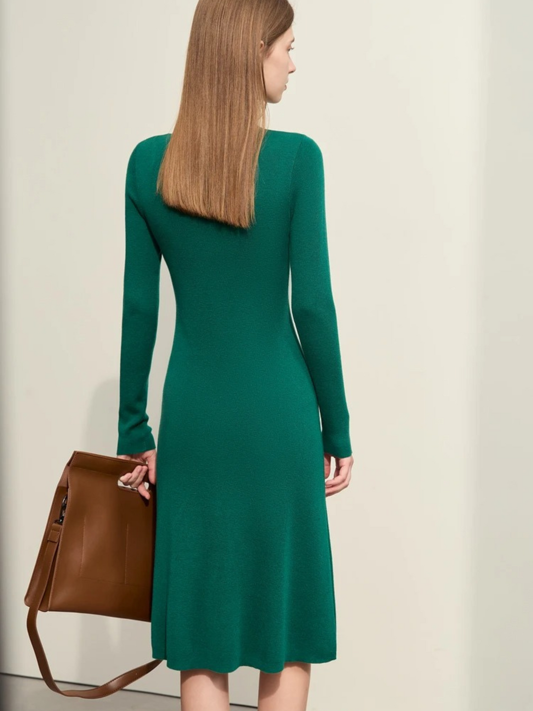 French tight-fitting knitted dress with half-high collar 2
