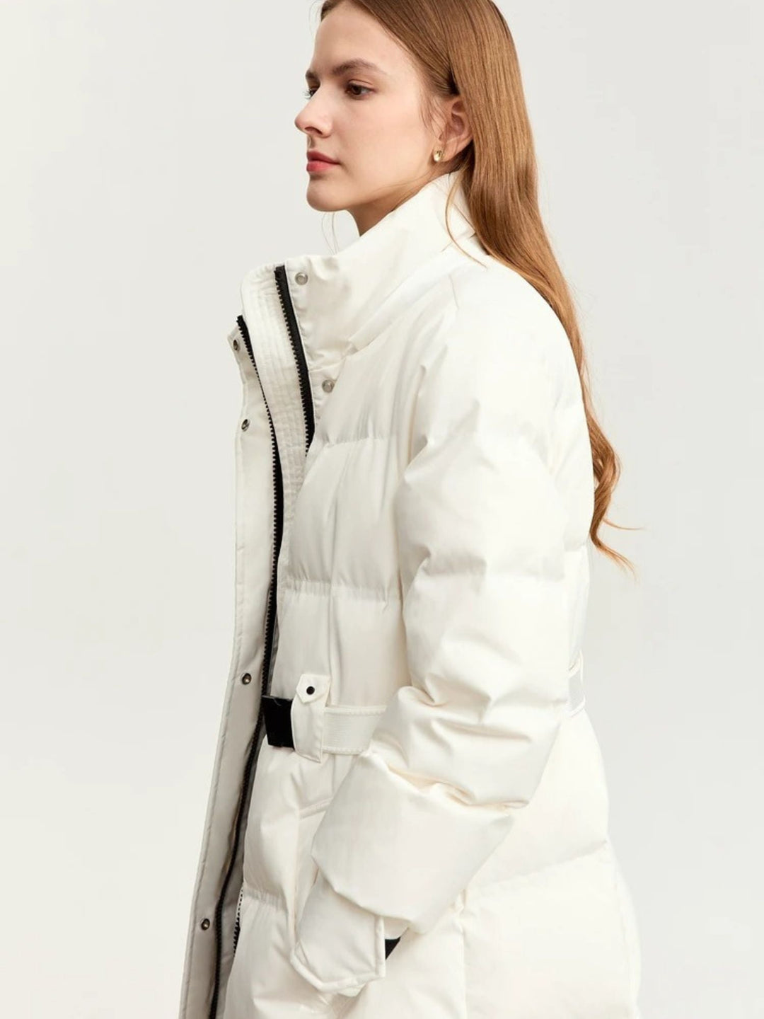 Long quilted down jacket with removable fur collar and adjustable belt 6