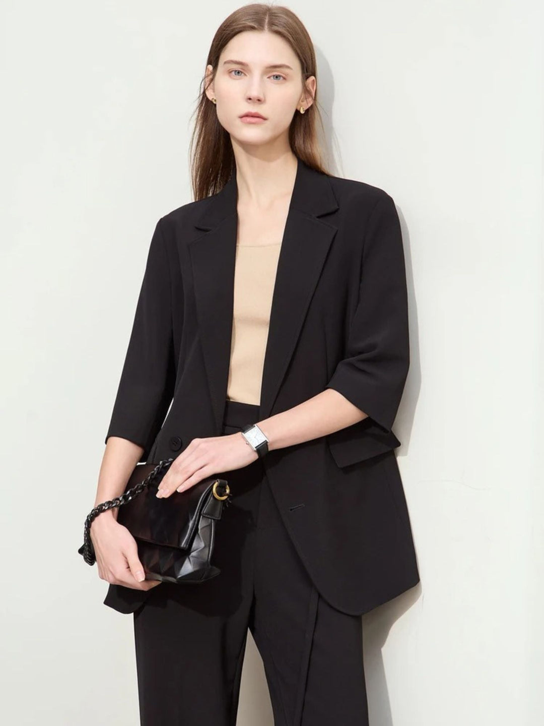 Loose blazer and high-waisted wide-legged trousers set 4