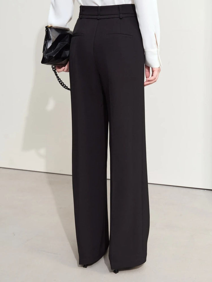 Loose blazer and high-waisted wide-legged trousers set 7
