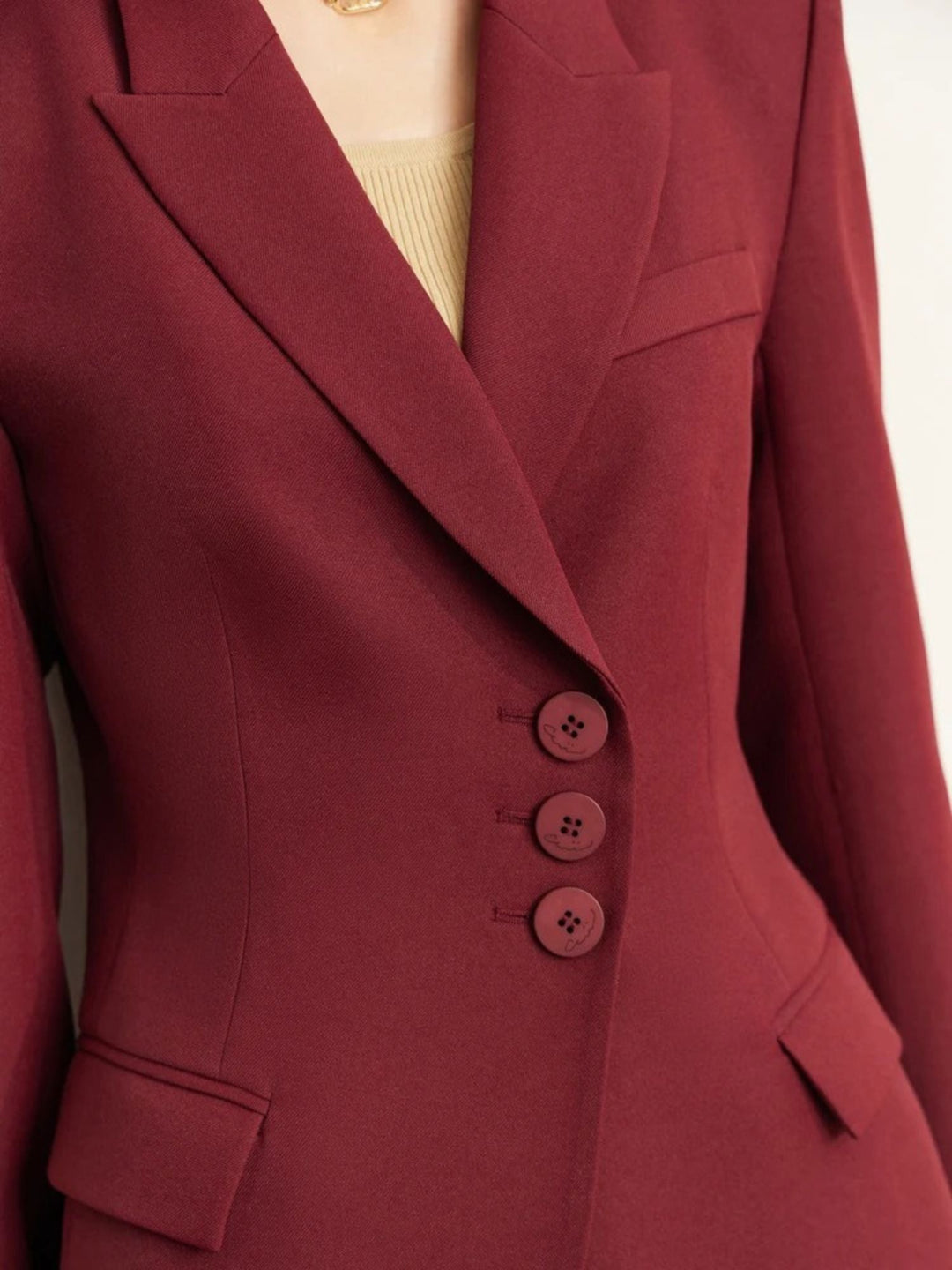 Minimalist blazer and high-waisted, tapered trousers set 3