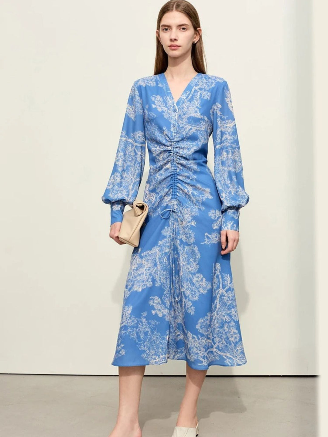 V-neck chiffon dress with drawstring and lantern sleeves 0